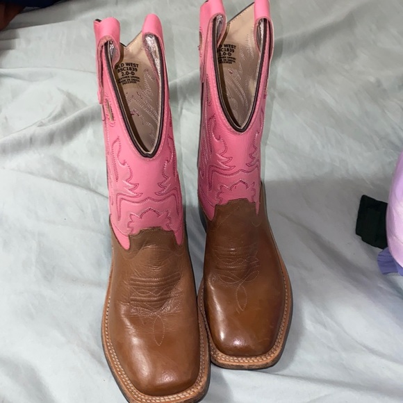 Girls cowboy boots only worn once for an hour